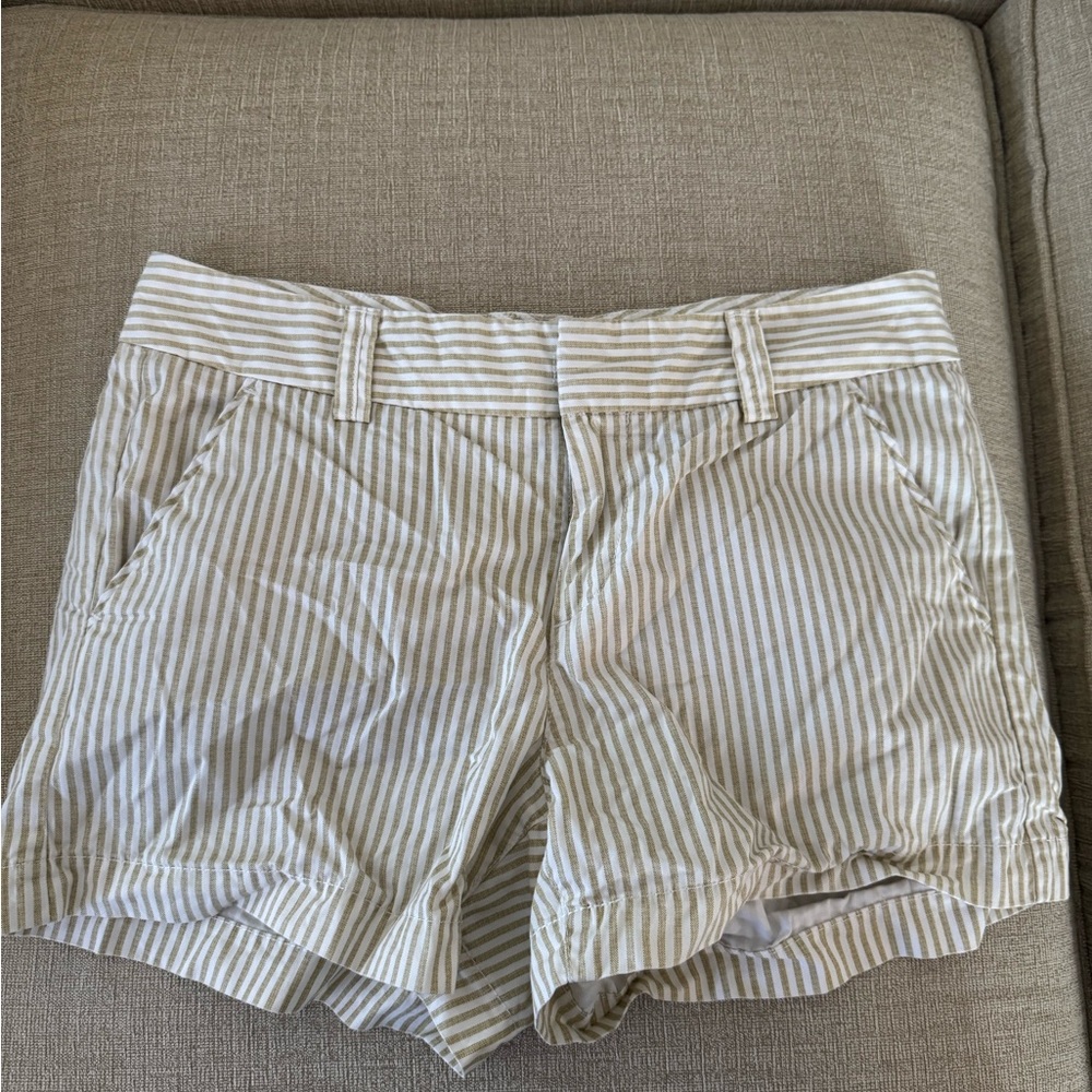 Uniqlo Beige Striped Women's Shorts, Size 6, NWOT